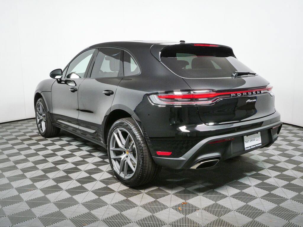 New 2026 Porsche Macan Turbo AWD/4WD image 3