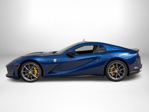Used 2021 Ferrari 812 GTS RWD image 4