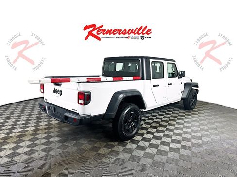 New 2026 Jeep Gladiator Sport image 7