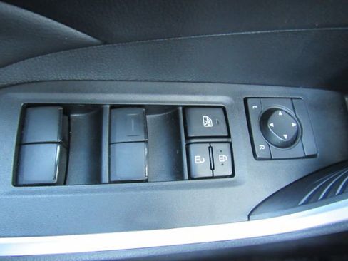 Used 2025 Toyota RAV4 LE image 30