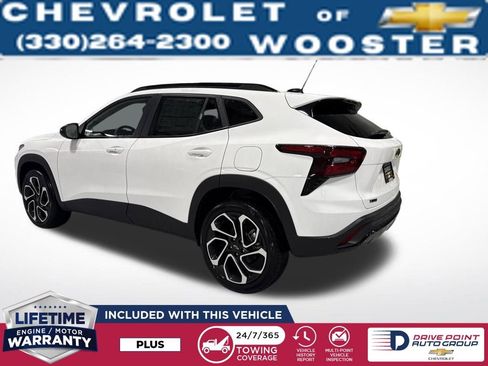 New 2026 Chevrolet Trax RS w/ Sunroof Package image 3