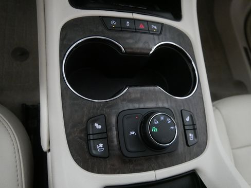 Used 2023 GMC Acadia Denali w/ Denali Ultimate Package image 30