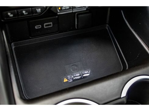 Used 2022 GMC Yukon AT4 w/ Technology Package image 38