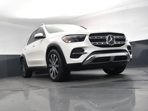 Used 2024 Mercedes-Benz GLE 350 4MATIC image 25