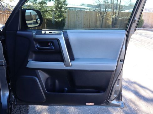 Used 2013 Toyota 4Runner 4WD image 26