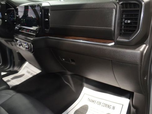 Used 2025 GMC Sierra 1500 SLT image 21