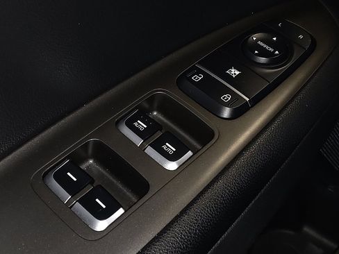 Used 2020 Kia Optima SE image 27