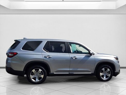 Certified 2023 Honda Pilot EX-L image 4