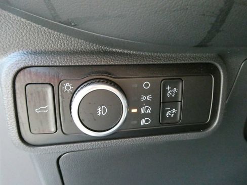 Used 2025 Ford Explorer ST-Line AWD/4WD image 26