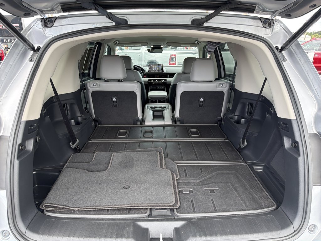 Used 2023 Honda Pilot EX-L image 11