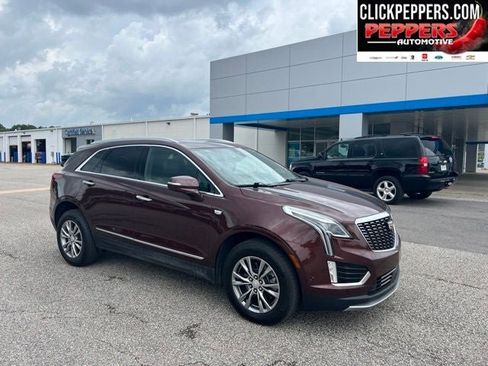 Used 2022 Cadillac XT5 Premium Luxury w/ Technology Package FWD image 7