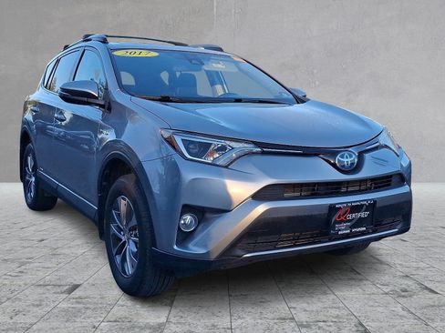 Used 2017 Toyota RAV4 XLE image 2