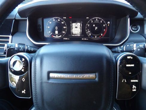Used 2018 Land Rover Range Rover image 22