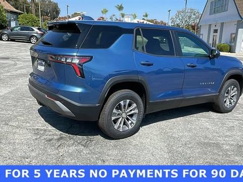 New 2026 Chevrolet Equinox LT w/ Convenience Package II FWD image 3
