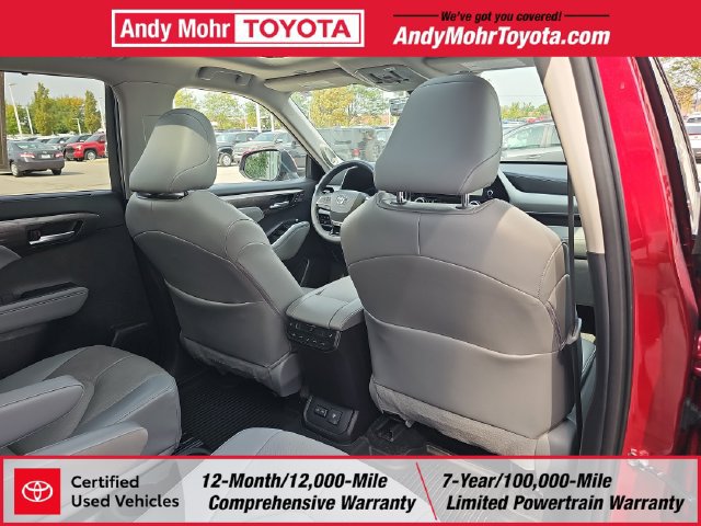 Certified 2026 Toyota Highlander Platinum AWD/4WD image 38
