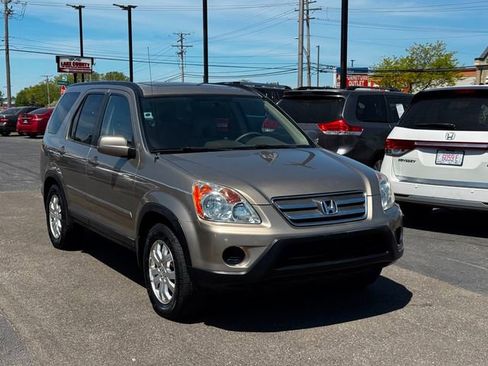Used 2005 Honda CR-V EX image 3