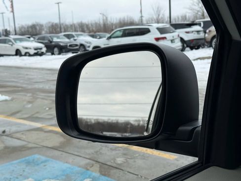 Used 2019 Dodge Grand Caravan SE image 38