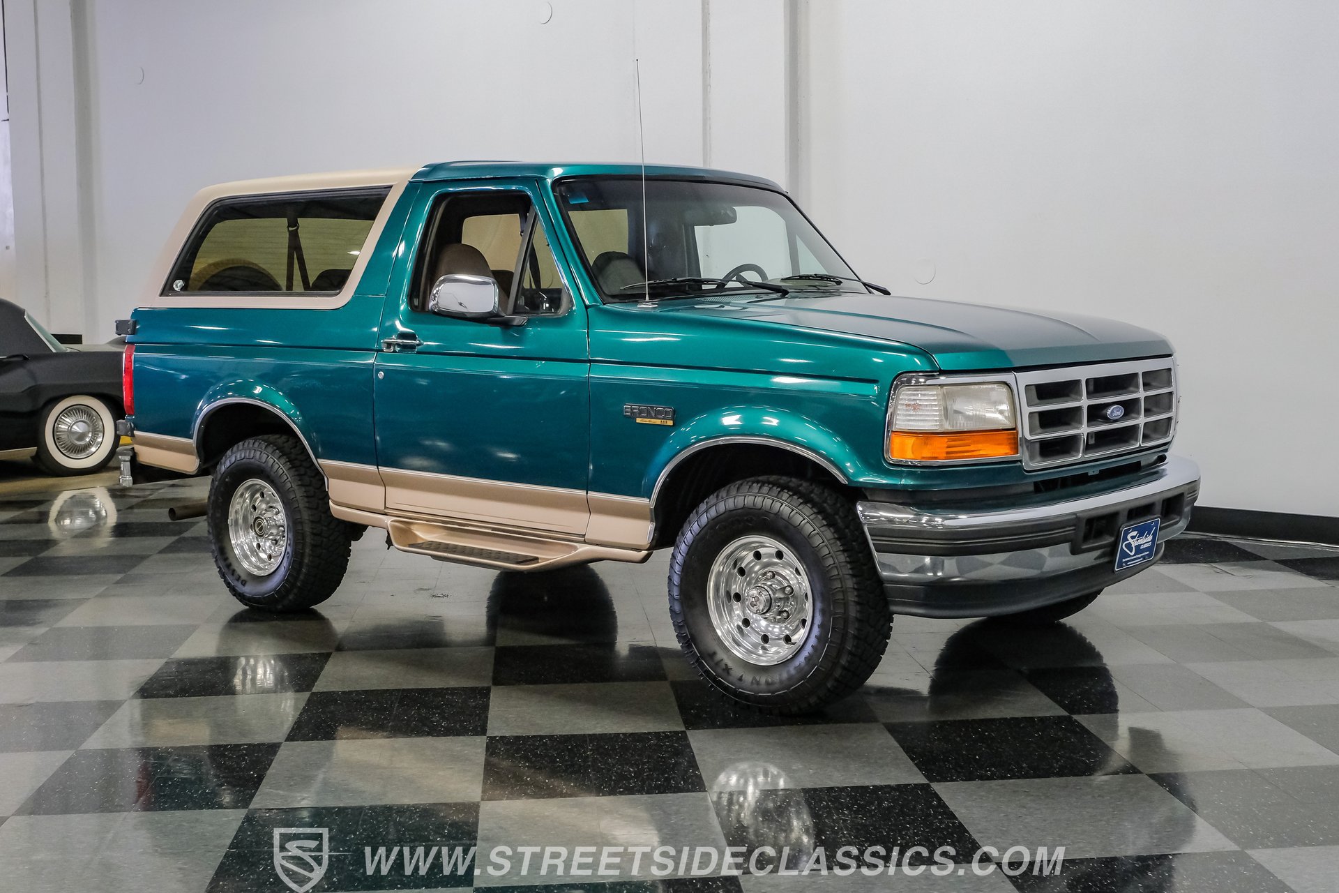 Used 1996 Ford Bronco Eddie Bauer AWD/4WD image 15