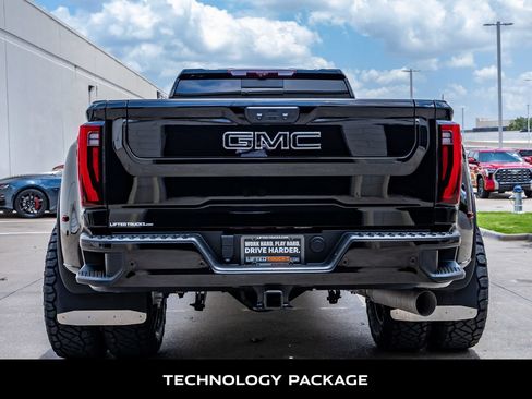 Used 2024 GMC Sierra 3500 Denali w/ Denali Reserve Package AWD/4WD image 8