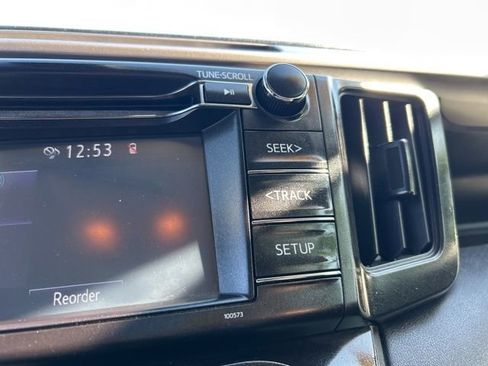 Used 2018 Toyota RAV4 LE w/ All Weather Liner Package AWD/4WD image 21