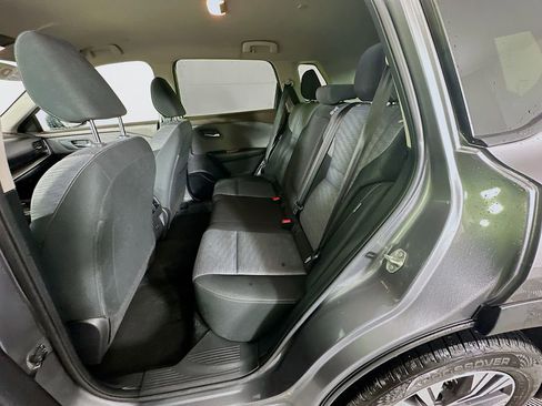 Used 2023 Nissan Rogue SV AWD/4WD image 31