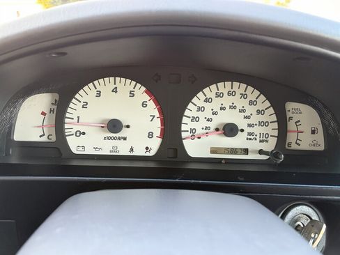 Used 2003 Toyota Tacoma PreRunner RWD image 18