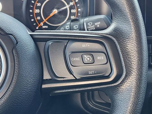 Used 2025 Jeep Wrangler Unlimited Sport AWD/4WD image 28