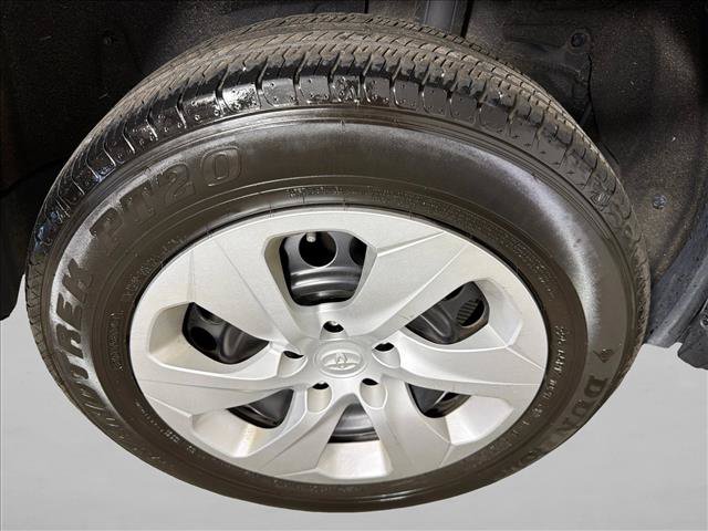 Used 2024 Toyota RAV4 LE FWD image 17