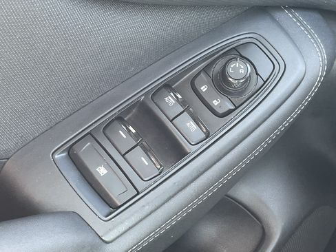 Certified 2023 Subaru Forester Premium AWD/4WD image 17