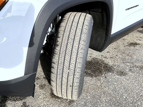 New 2026 GMC Terrain Elevation w/ Elevation Premium Package image 23