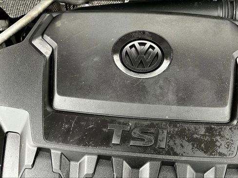 Used 2020 Volkswagen Passat 2.0T SEL image 31