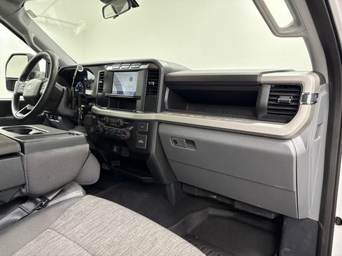 Used 2023 Ford F250 XL w/ STX Appearance Package AWD/4WD image 34