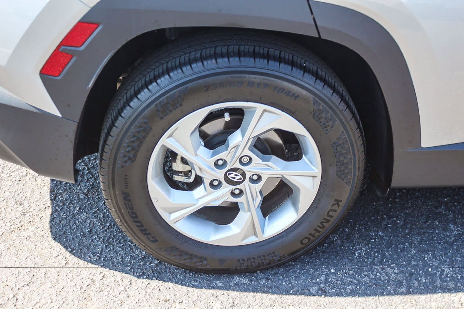 Used 2024 Hyundai Tucson SEL FWD image 9