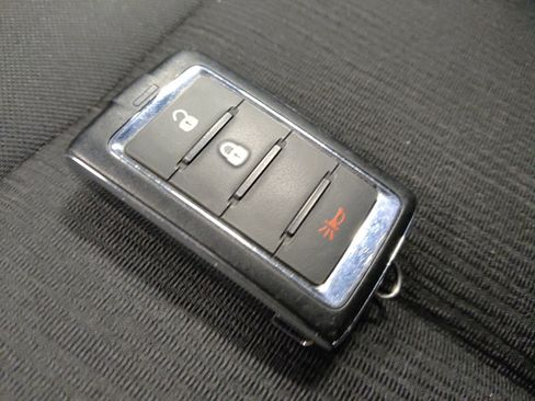 Used 2024 Jeep Grand Cherokee Laredo RWD image 32