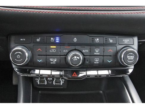 Used 2024 Dodge Durango GT AWD/4WD image 29