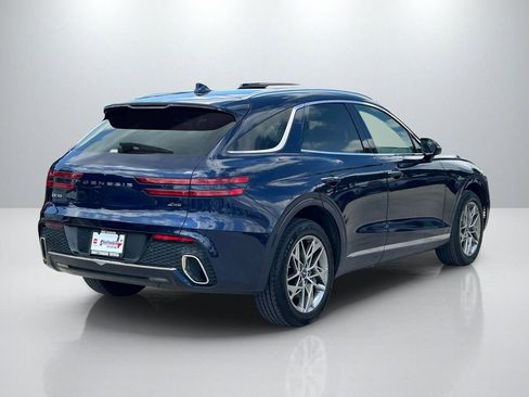 Used 2025 Genesis GV70 2.5T AWD/4WD image 5