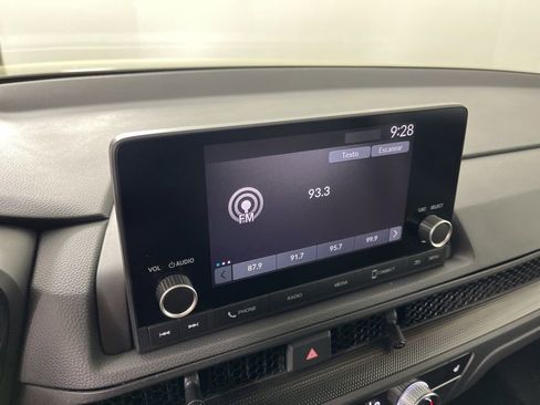 Certified 2025 Honda CR-V EX image 28