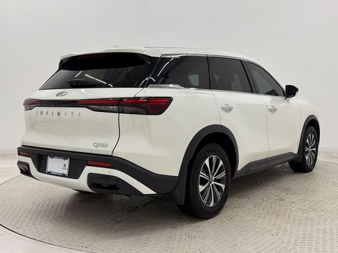 Used 2024 INFINITI QX60 Pure FWD image 9