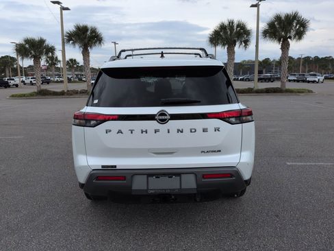 New 2026 Nissan Pathfinder Platinum image 6