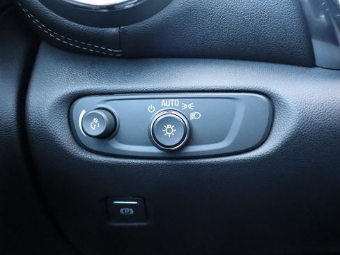 Used 2023 Chevrolet Blazer LT w/ Convenience Package image 15