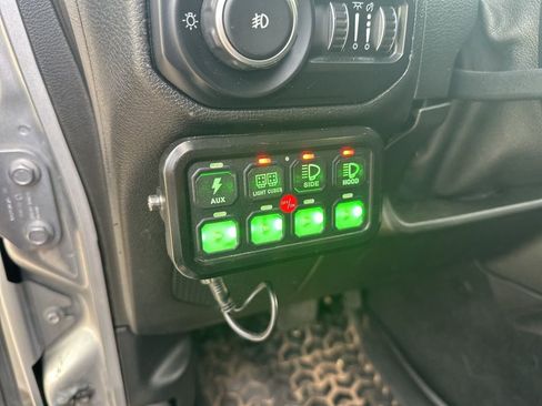 Used 2018 Jeep Wrangler Unlimited Rubicon image 8