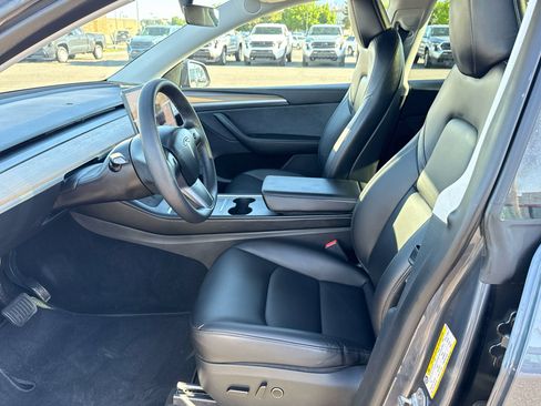 Used 2023 Tesla Model Y Long Range AWD/4WD image 11