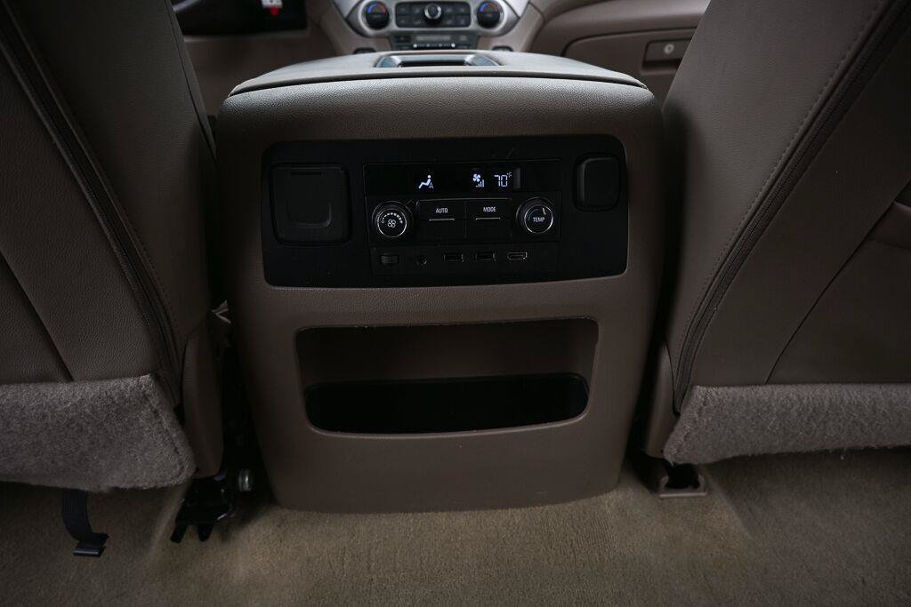 Used 2019 GMC Yukon SLT w/ Open Road Package RWD image 17