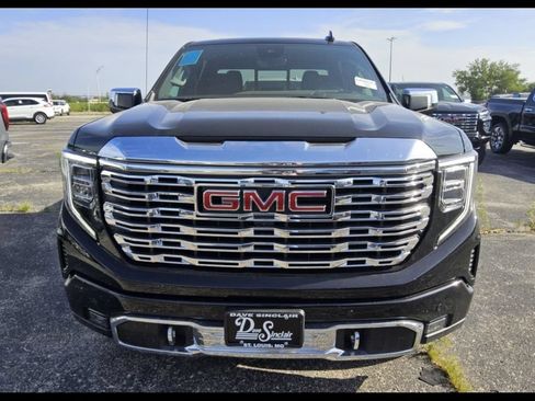 Used 2026 GMC Sierra 1500 Denali AWD/4WD image 3
