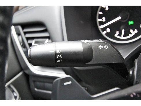 Used 2023 Nissan Rogue SV w/ SV Premium B Package image 15