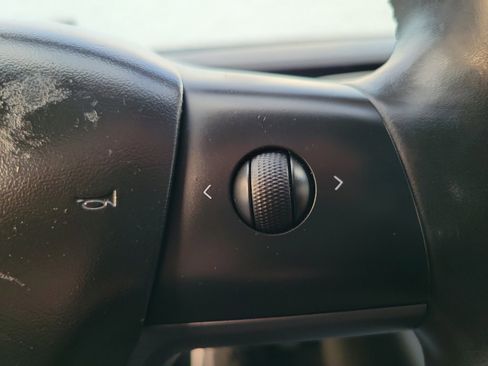 Used 2018 Tesla Model 3 Long Range image 8