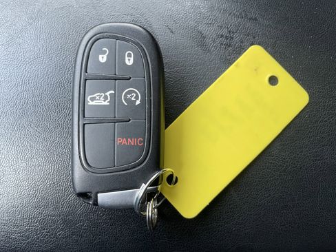 Used 2014 Jeep Cherokee Latitude w/ Comfort/Convenience Group image 29