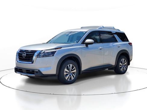 New 2025 Nissan Pathfinder SL w/ Cargo Package image 2