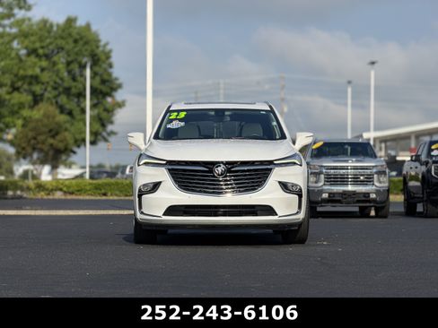 Used 2023 Buick Enclave Essence w/ Experience Buick Package FWD image 2