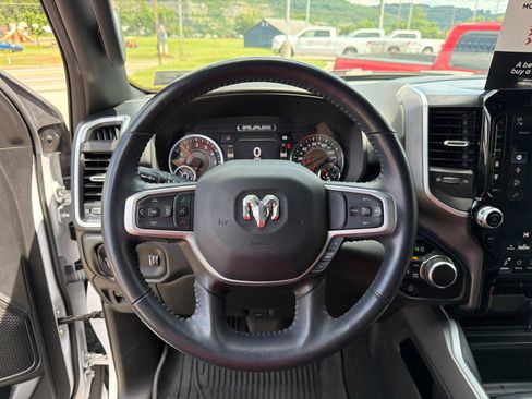 Used 2023 RAM 1500 Big Horn AWD/4WD image 13